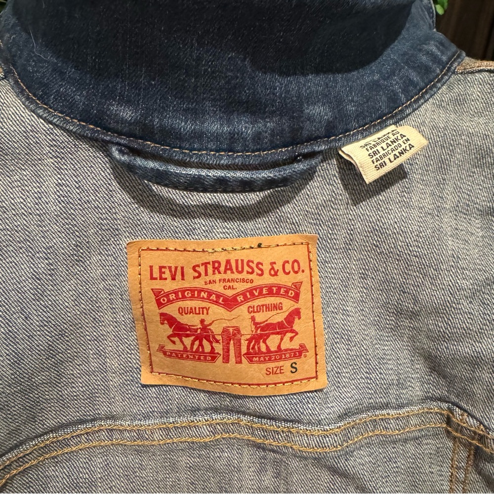 Levi's Original Denim Jean Jacket Size Small - Picture 4 of 5